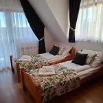 Wynajem Pokoi - Halina I Wieslaw Furczon Groń